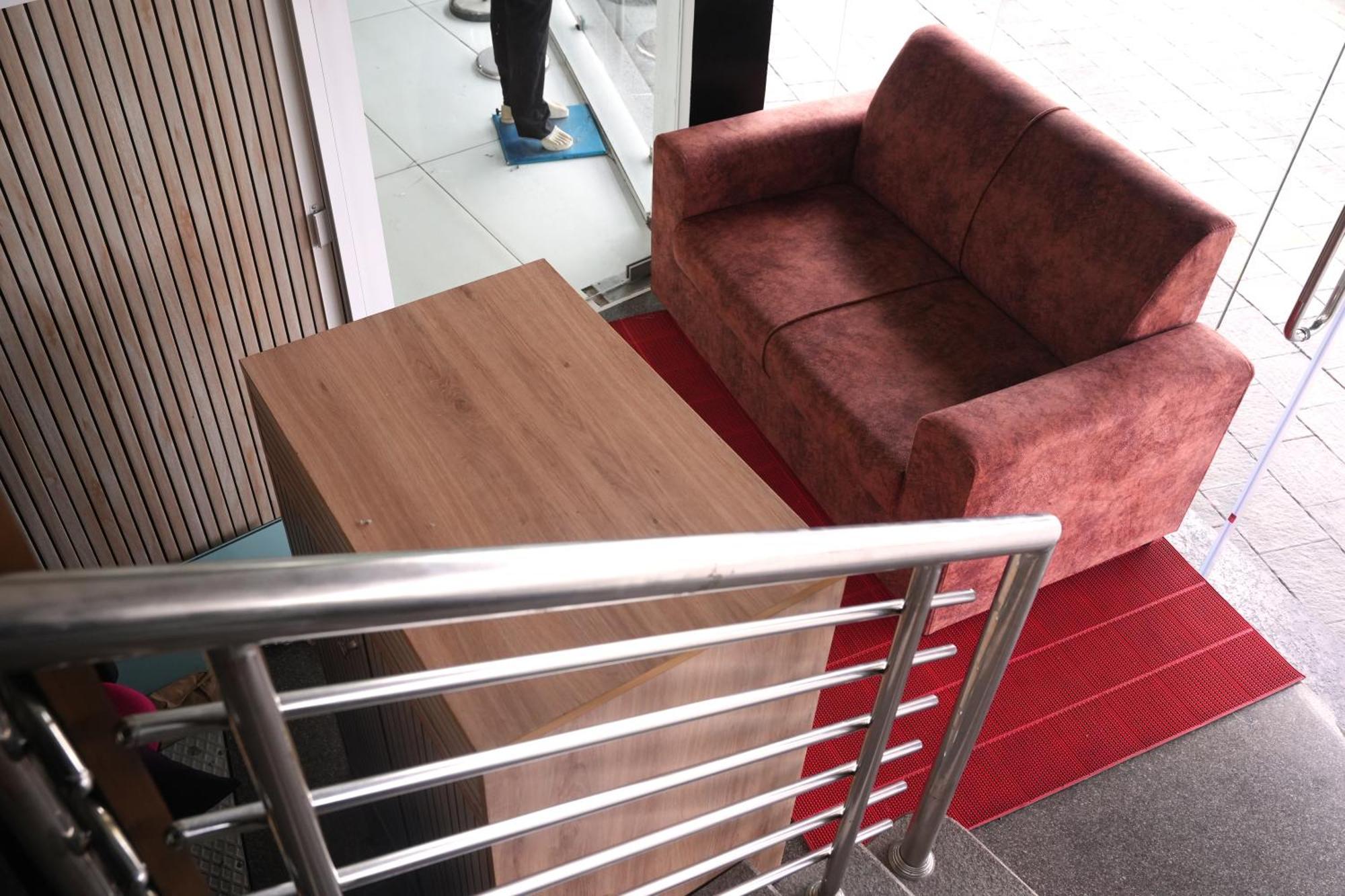 Hotel Amsher Suit Lulu Mall Road Kochi Exterior foto
