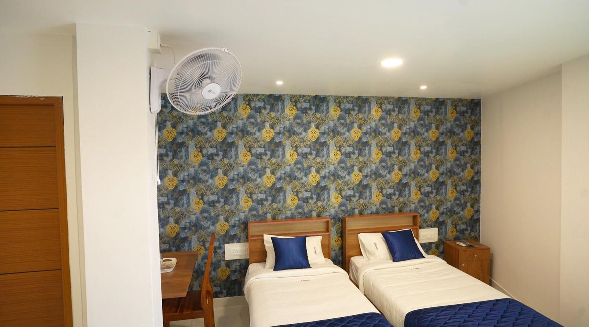 Hotel Amsher Suit Lulu Mall Road Kochi Exterior foto
