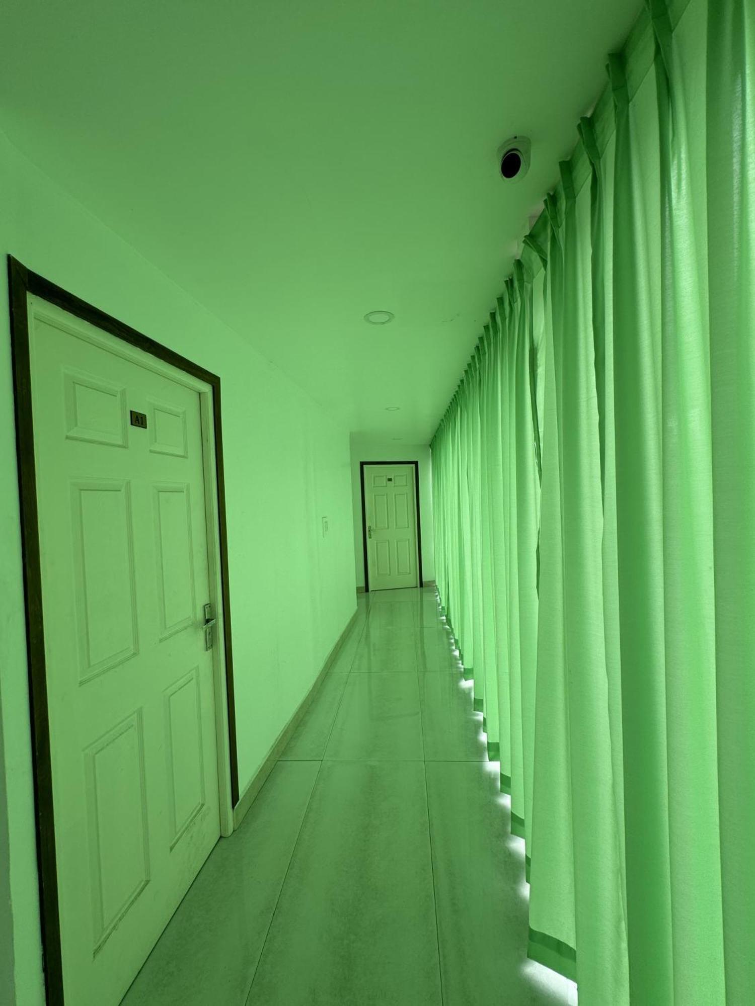 Hotel Amsher Suit Lulu Mall Road Kochi Exterior foto