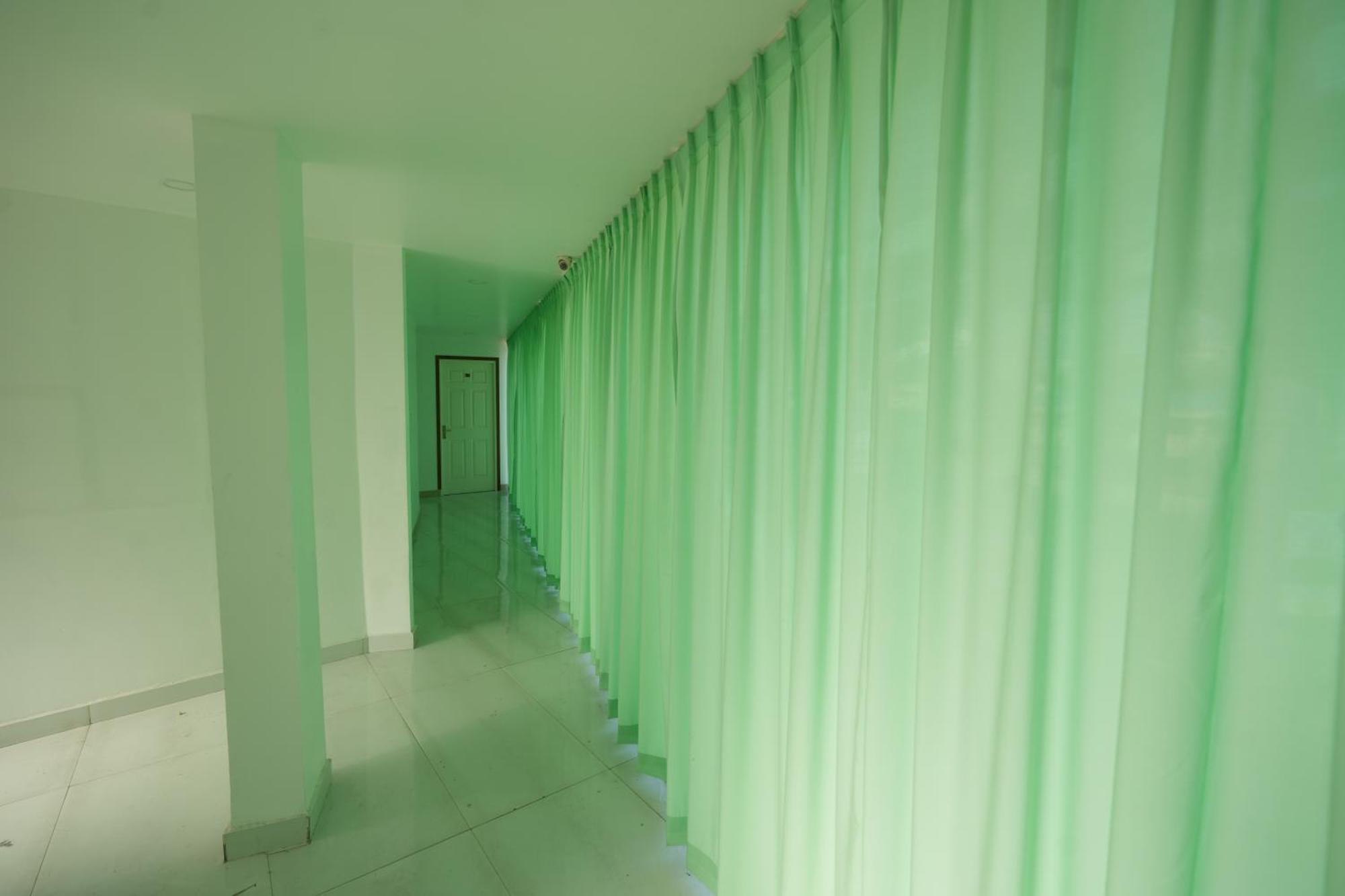 Hotel Amsher Suit Lulu Mall Road Kochi Exterior foto