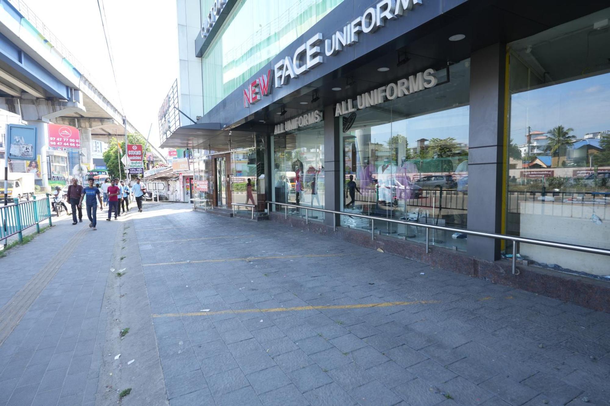 Hotel Amsher Suit Lulu Mall Road Kochi Exterior foto